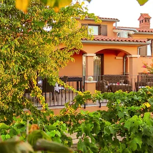 Ferienhaus Holiday House St. Marina, Pula